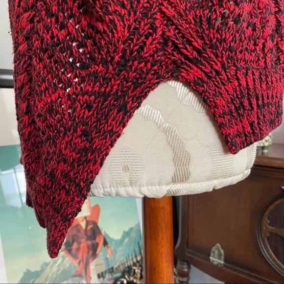 Express Red & Black Oversized Cable Knit Chunky Sweater - Picture 7 of 10